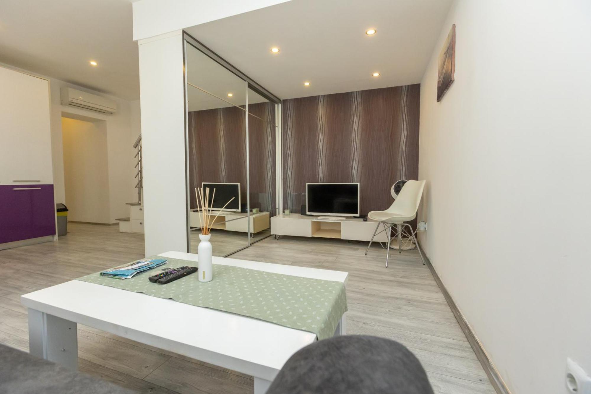 Alpha loft 1BR apartment in center Zara Esterno foto